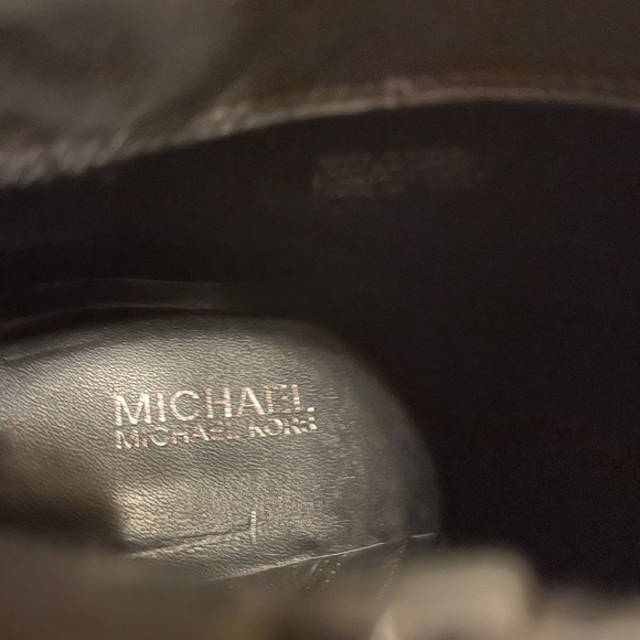 ✅MICHAEL KORS✅  Leather Bootie - Picture 15 of 16